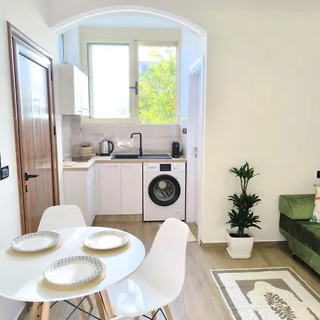 New Apartment Close To Sea And Downtown Vlore Exterior photo